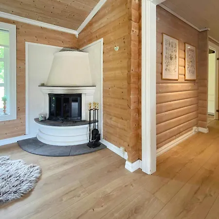 Wooden House Near Mols Bjerge With Nature Views Feriehus